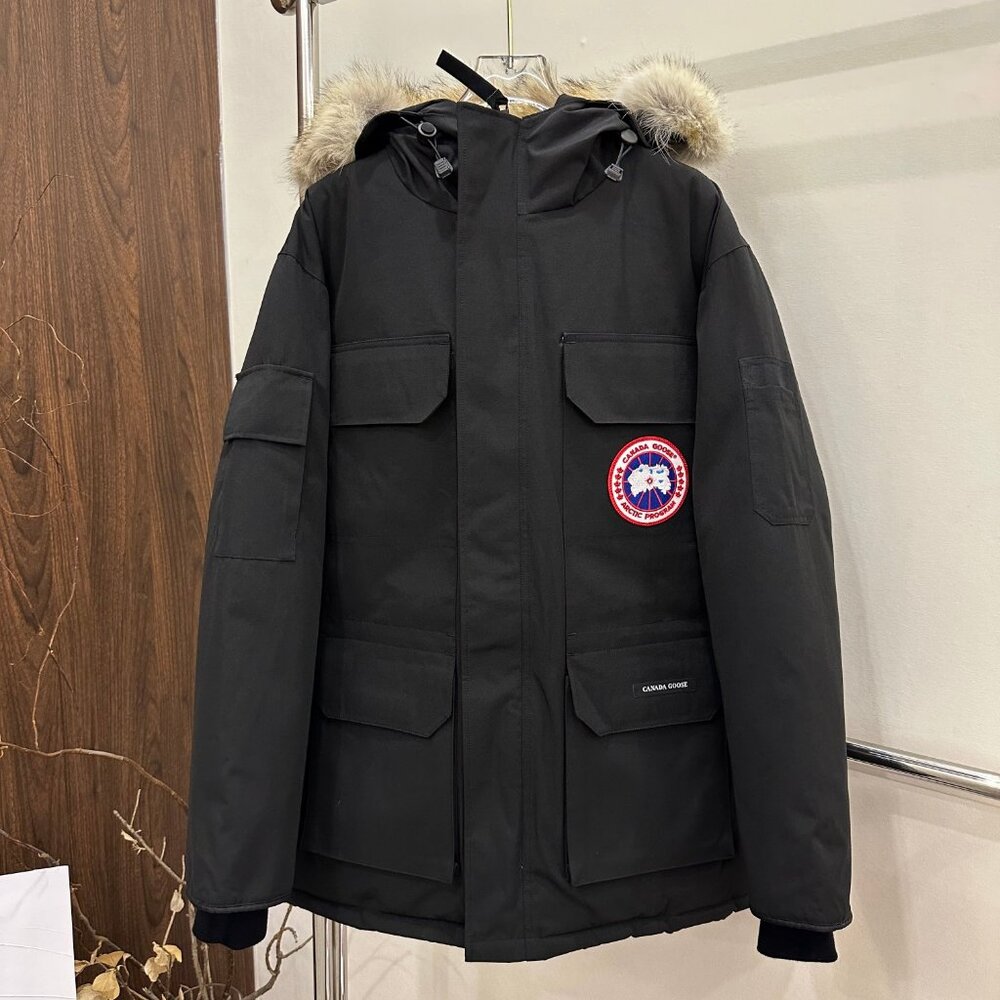 Canada Goose EXPEDITION 08 black down jacket